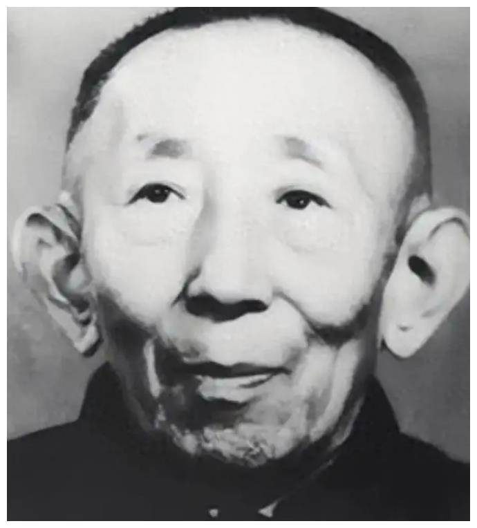 56年老部下穿大头皮鞋面见毛主席毛主席一句话让其汗流浃背(图2)