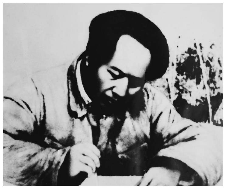56年老部下穿大头皮鞋面见毛主席毛主席一句话让其汗流浃背(图13)