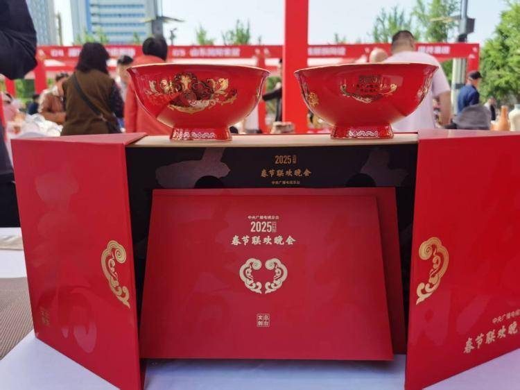 好吃好逛又好玩“好品山东 淄博美物”展销活动亮相泉城济南(图5)